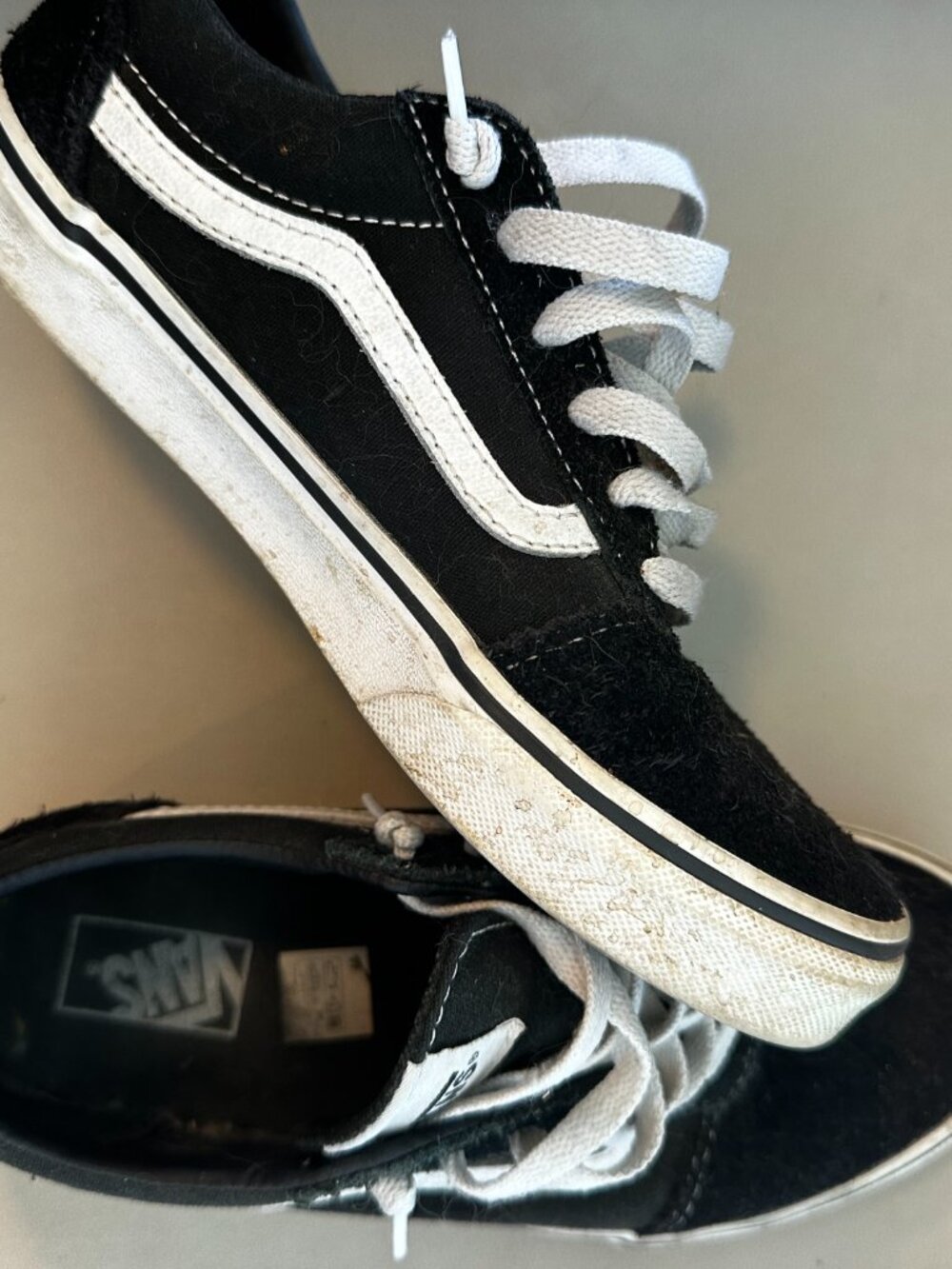 Vans Old Skool Youth Sized 4 (fits women 6)